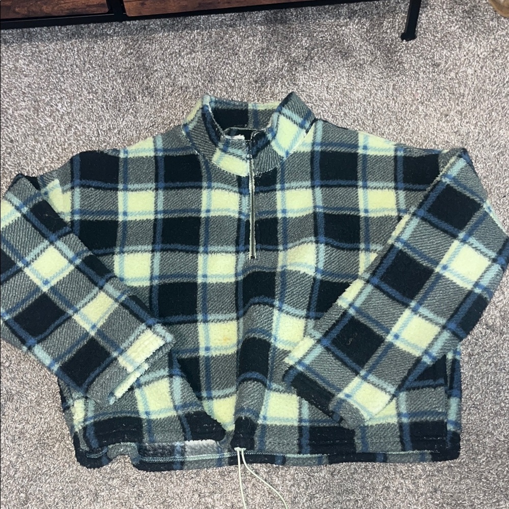 American Eagle Outfitters Blue and Cream Plaid Fleece